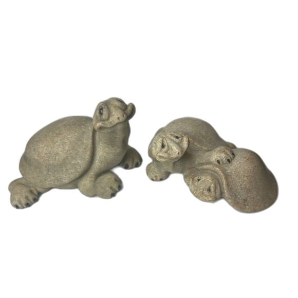 2 Quarry Critters Thurman Trick & Treat Tortoise Turtle Rock Sculptures Vintage - Picture 1 of 6